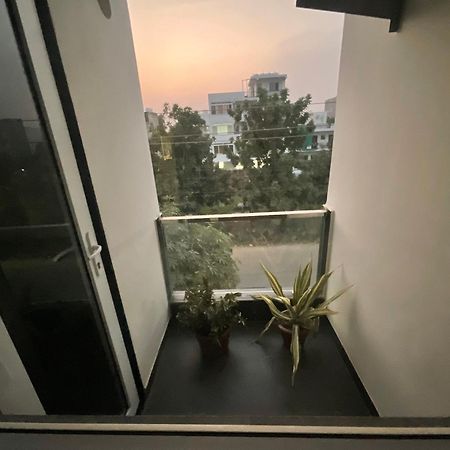 Downtown Studios Gurgaon Dış mekan fotoğraf