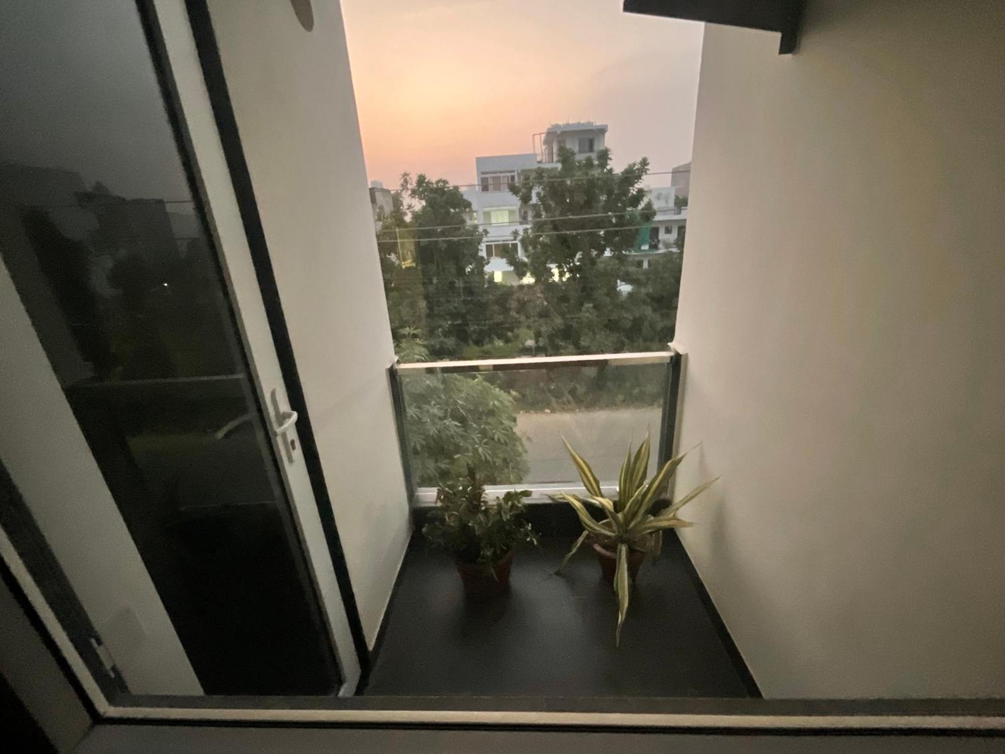 Downtown Studios Gurgaon Dış mekan fotoğraf